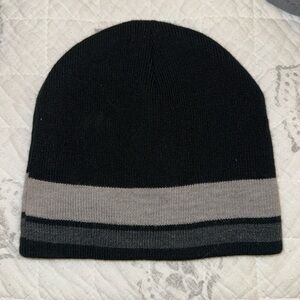 Knit black and grey men’s beanie